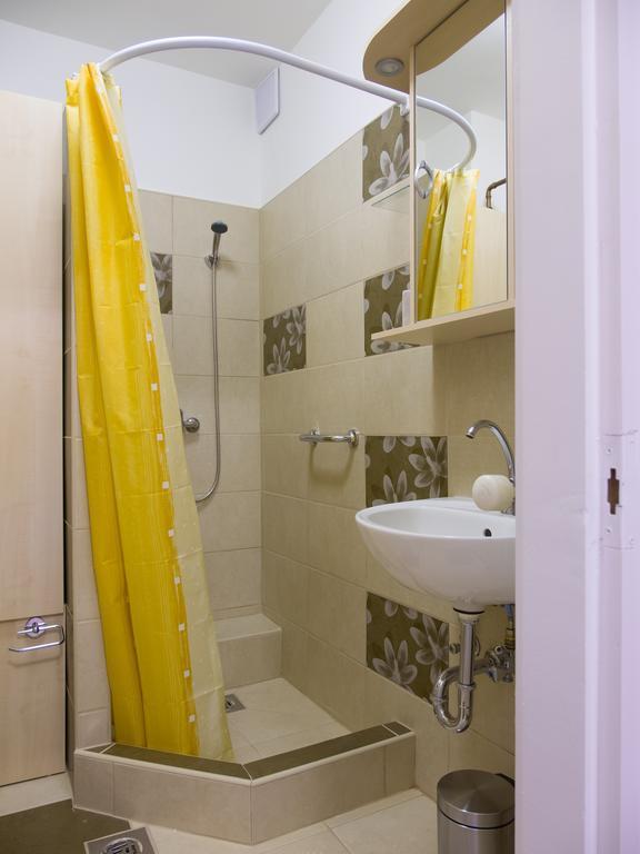 Aqua Apartman Gyula Exterior foto