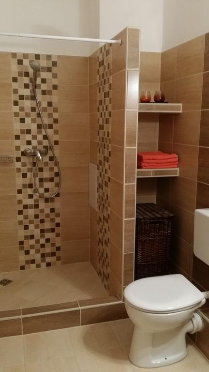 Aqua Apartman Gyula Exterior foto
